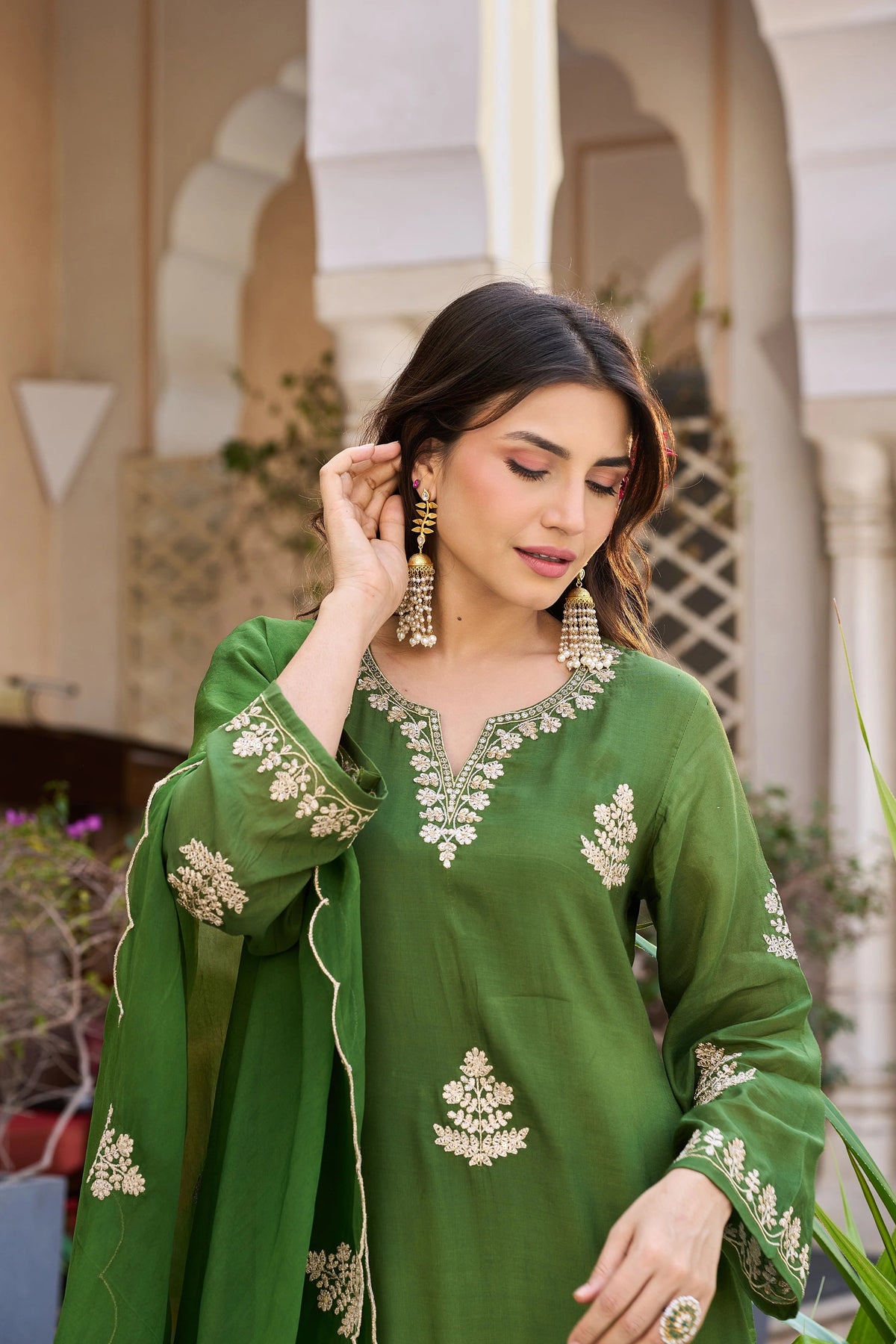 Viscose Chanderi Embroidered Suit Set ✨