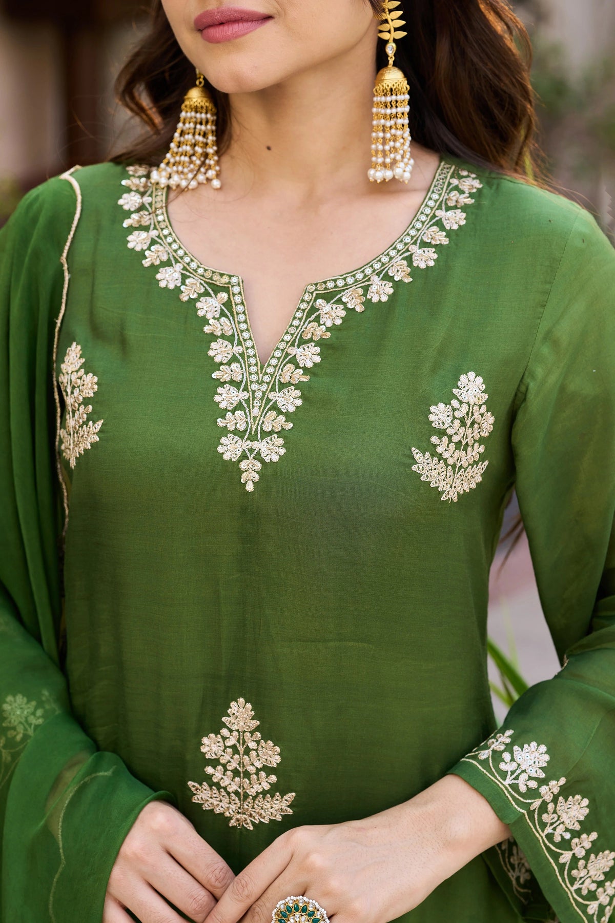 Viscose Chanderi Embroidered Suit Set ✨